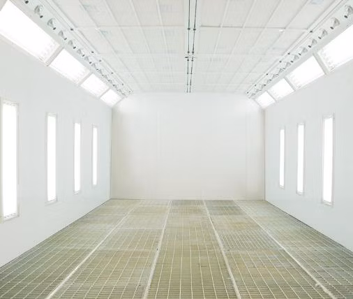 판매 분무 도장 부스/차 바디 페인팅 기계를 위한 주문을 받아서 만들어진 색깔 5.5kw EPS 또는 바위 모직 또는 PVC 초침 살포 부스
